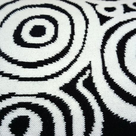Black & White Seven Sisters Throw Blanket